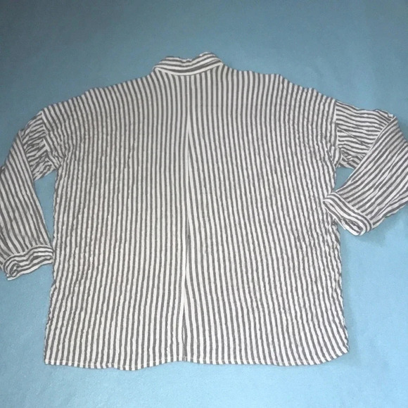 MAX STUDIO striped gray and white collared 3/4 button up sleeves textured size S - Picture 2 of 10